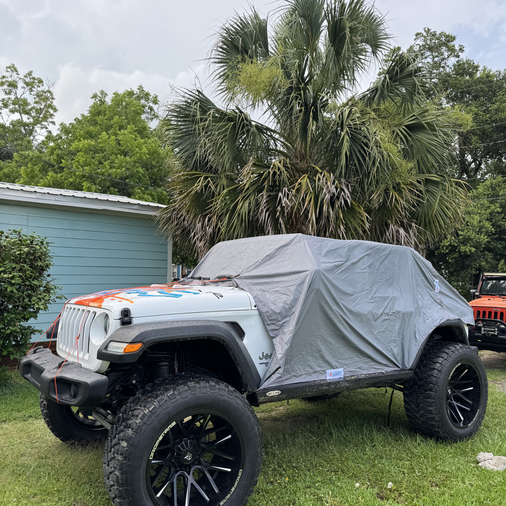 2-in-1 Jeep Trail Cover & Sun Shade